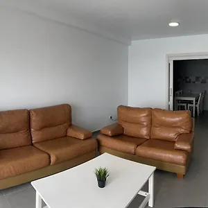 https://edificio-playa-chica.tenerifehoteles.net
